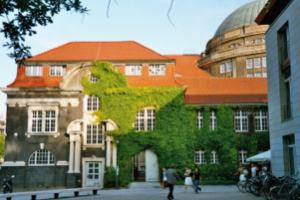 hamburg-university-2005-05_0